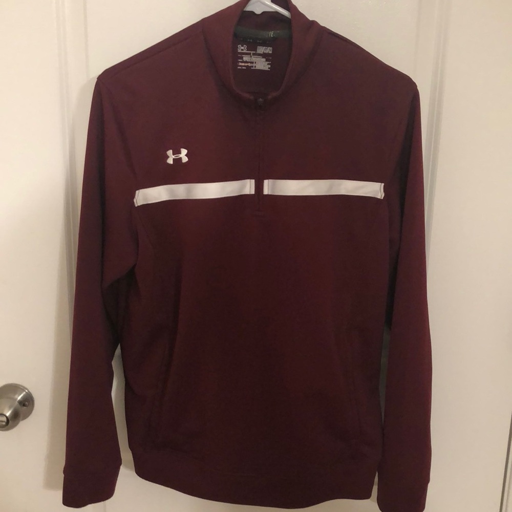 Maroon underarmor pullover